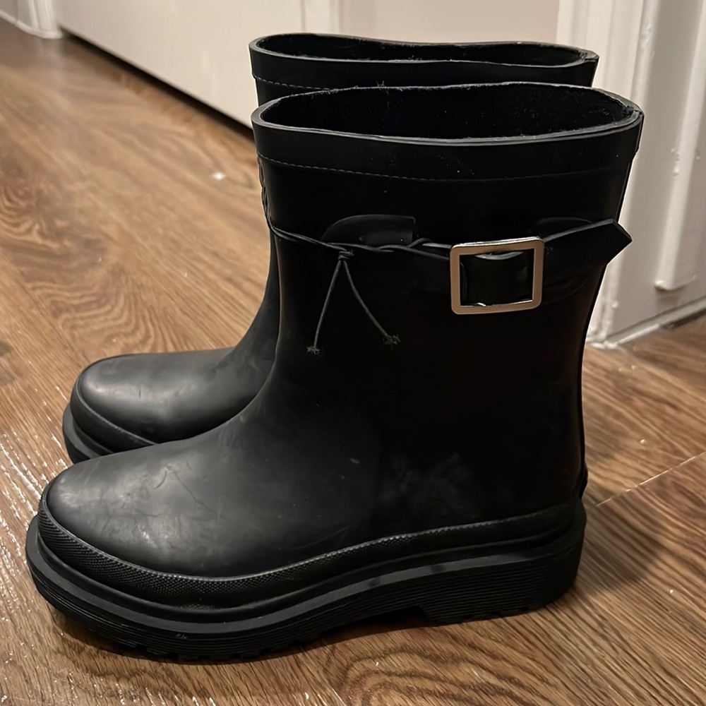 NWT chooka rain boots